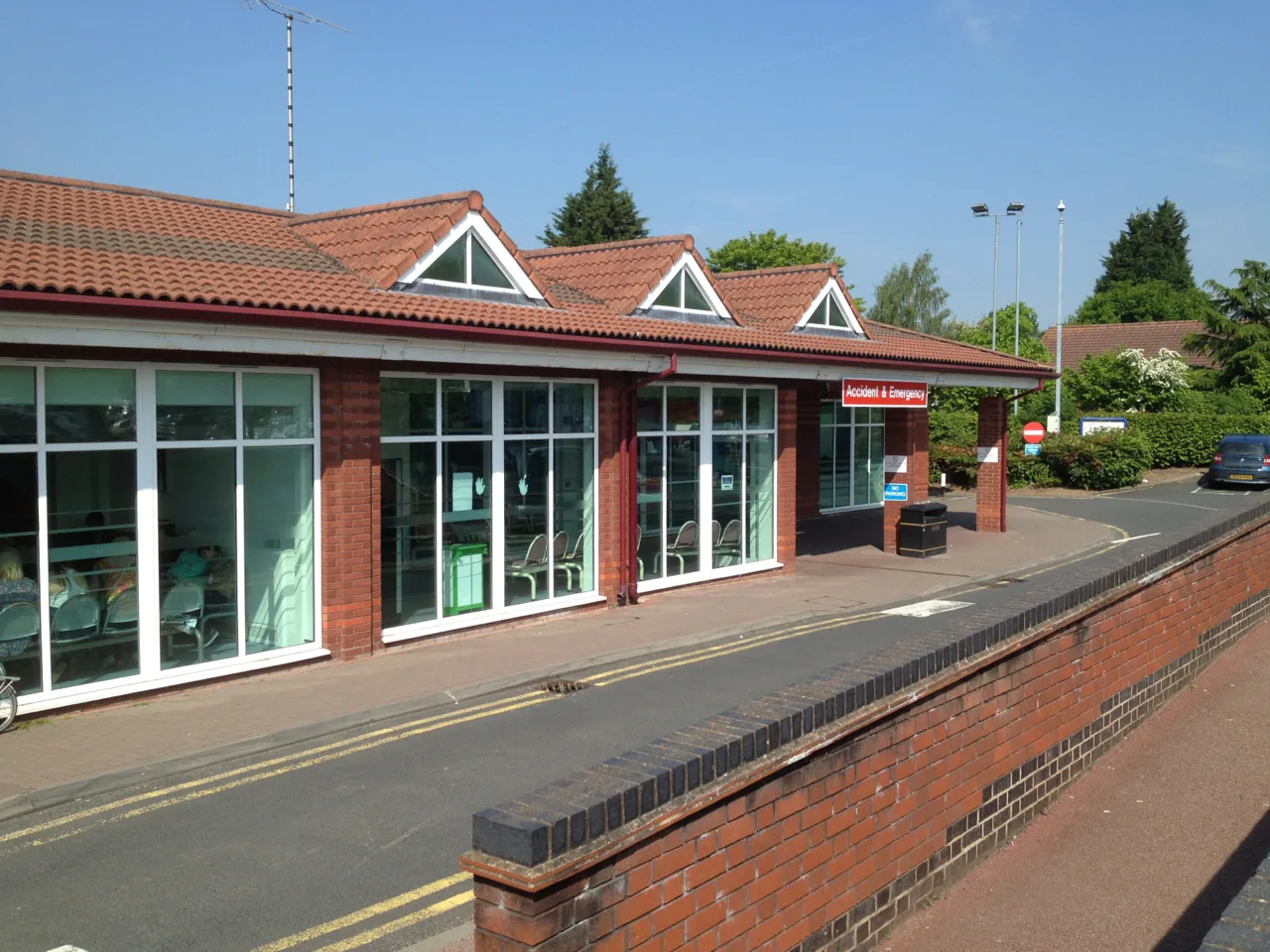 The approach to the Accident and Emergency entrance at Warwick Hospital, Lakin Road